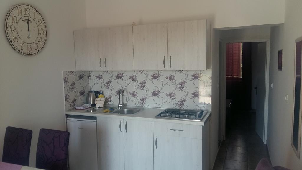 Morska Vila Apartment Vir Buitenkant foto