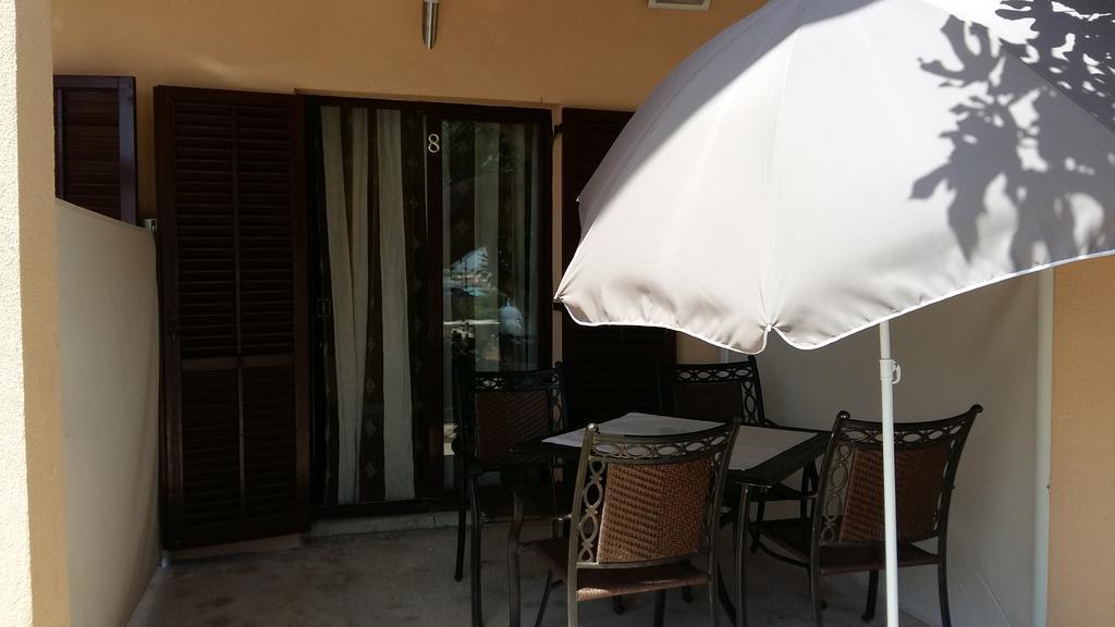 Morska Vila Apartment Vir Buitenkant foto