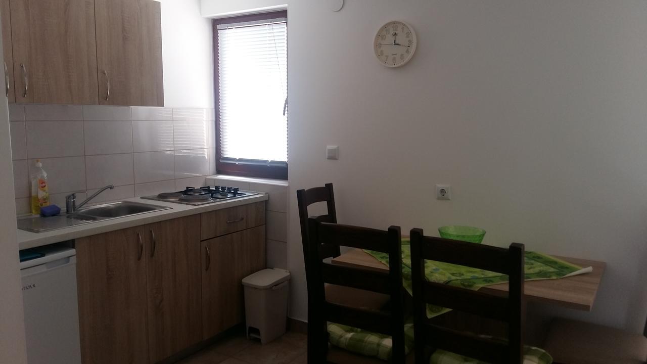 Morska Vila Apartment Vir Buitenkant foto